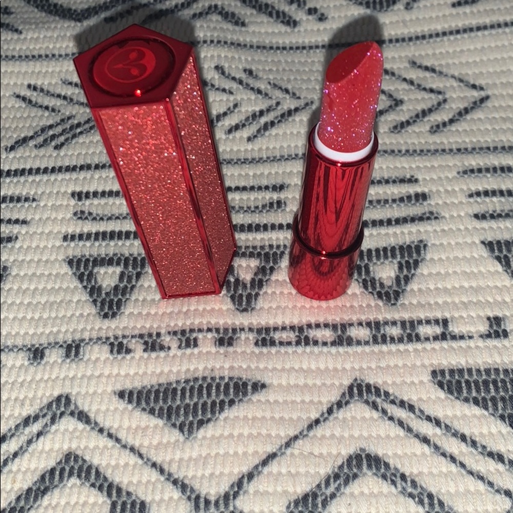 Hank & Henry cream lipstick